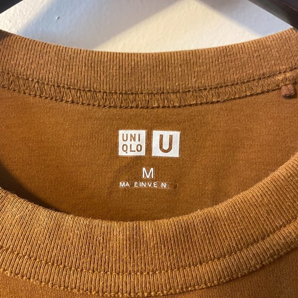 Uniqlo fitted T shirt - Picture 2 of 3